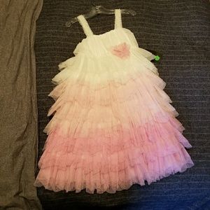Isobella & Chloe Pink And White Ruffled Dress